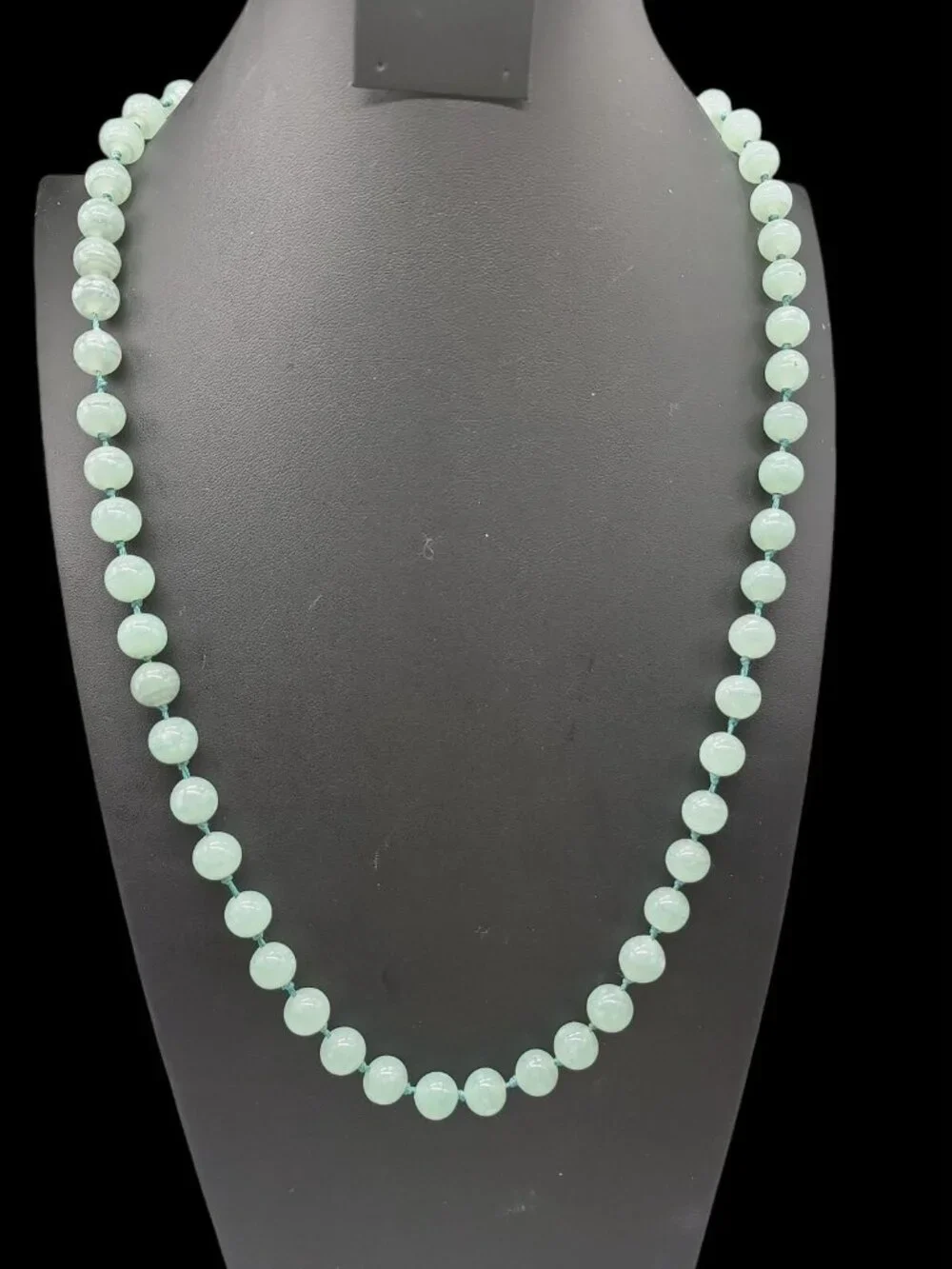 Vintage Les Bernard Signed Jade Bead Necklace Hand Knotted Barrel Clasp 34" - Picture 2 of 12